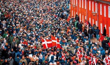丹麥民眾包圍美使館　大示威反對特朗普