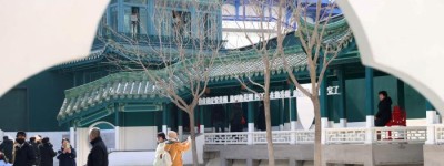 打破观众和演员边界 沉浸式观剧走红