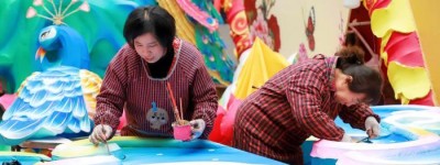 山西上党：赶制花灯 年味渐浓