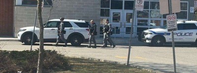 大多伦多一中学突全校封锁！有人携枪闯校园 大批警力现场突击