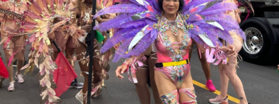 邹至蕙”兔子装”现身多伦多街头引爆网络！网友：太尴尬了