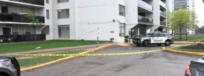 北约克6岁男孩从一栋公寓大楼10楼阳台坠落，不幸身亡