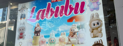 太火了！多伦多各个商店都在卖Labubu，包括餐馆、咖啡店！