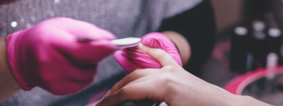 约克区4家美甲美发店因违反个人服务场所规定被开罚单