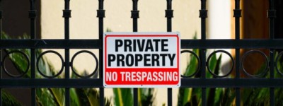 多伦多夫妇想将侵占了几十年的公地据为己有，法院判了：给他们！