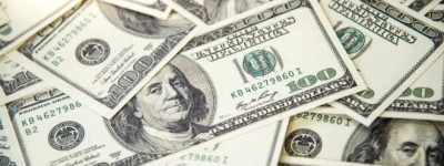 华人热议：“35岁退休，回国躺平最香”！靠吃利息，不用再上班！