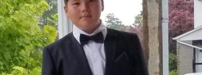 500人游行纪念惨死少年，100人闹事，有极端媒体记者被赶出现场！