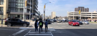 华人房东因驱赶欠租不走租客反被租客报警：警方指控房东四罪