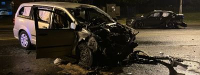 士嘉堡两车相撞起火烧得面目全非，其中一辆是被盗车，司机逃逸