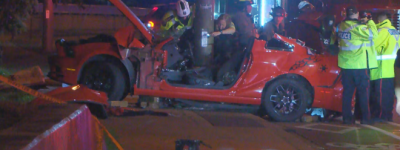 多伦多二十多岁男子驾驶汽车撞上电线杆：女乘客当场死亡