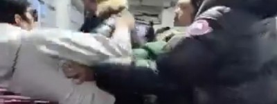 旺市Costco抢购Pokemon Card现场，“压缩包排队大法”引发暴力事件