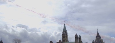 报告：卡尼放弃对美反制关税严重损害联邦财政，赤字恐飙至新高