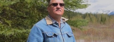 棕熊抓住他的头！ 卑诗男失手指 头皮少一片 嘴唇撕裂