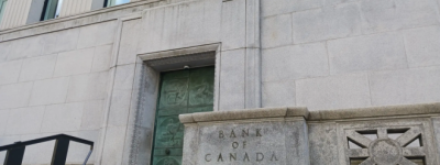 又降息了！加拿大央行把利率砍到2.25%！房贷松口气、经济更冷