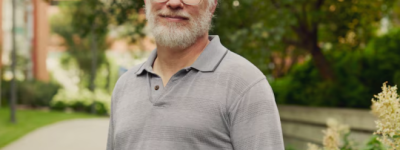 阿尔伯塔大学学者获最高科学奖：奖励100万！华裔物理学家获奖