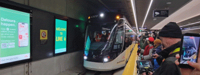 苦等23年! 多伦多人凌晨3点冒雪排队: 全天免费+限量硬币!