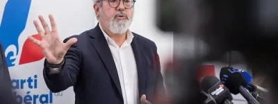 魁北克自由党领袖辞职：丑闻与压力下的政治震荡