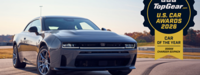 特朗普要懵了 加国造的这车获年度汽车奖