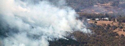 澳洲遭遇热浪林火 约3万人被令撤离家园