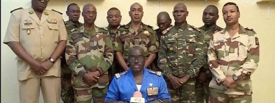 非洲尼日尔军方称已推翻现任总统巴祖姆