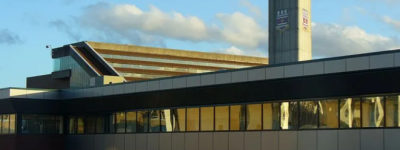 加拿大知名大学关闭宿舍：大批学生无家可归！华人发声