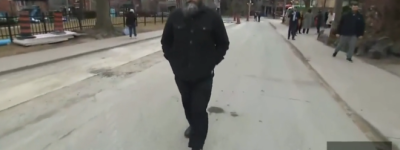 新民主党面临垮台危机，为保持官方党派地位而奋战