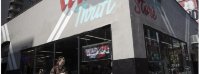 头一回逛二手店，我被难闻的气味熏了一跟头