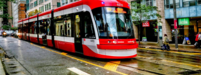 多伦多TTC秒变”夜店”：上百名乘客喝酒+蹦迪！路人惊呆！