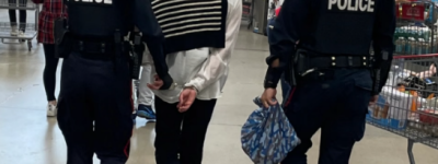 大瓜！万锦Costco亚裔女子偷窃被抓！被警察当众拷走！