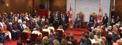 自由党少数政府《施政报告》通过，卡尼总理挺过信任危机