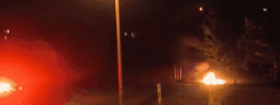 国庆夜烟花”炸翻天”！万锦华人区公园起火，车库电动车被引燃