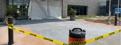 杜兰区花100万安装旋转门？居民民怨沸腾，311接线员成“出气筒”