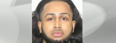 多伦多男子因涉嫌亲密伴侣暴力案被通缉，警方指其持枪危险