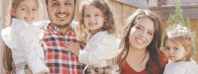 三娃父亲被撞死妻女求公道，肇事司机半年前刚刚撞过省长福特…