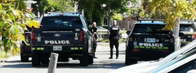 万锦McCowan/14街绑架入室枪击案4人被控，包括2名未成年人