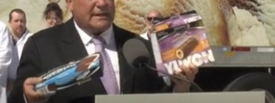 福特一边大口吃冰淇淋，一边宣布向Chapman’s投资2700万建厂