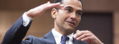 国会预算官在联邦预算前发出警告：加拿大已经“站在悬崖边缘”