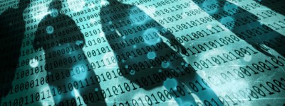 蒙特利尔的一间小办公室一年骗了1200万，骑警就是不抓…