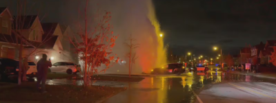 祸从天降！司机撞上消防栓导致附近两户人家地下室被淹