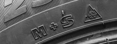 竟然还有这种事！快问保险公司“冬胎是否合规”？