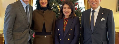 杜鲁多在当总理之前就已是”名人”: 如今生活, 比他爸当年好太多!