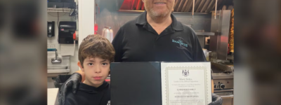 落地那天是除夕：叙利亚难民一家在加十年，开了自家的餐馆