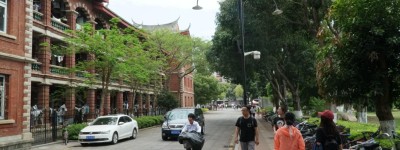 房价超5万的二线城市：房价比肩一线，却仍一直能吸引人定居旅游