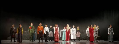 民族团结题材舞台剧《太阳下的兄弟》在北京市通州区文化馆上演