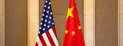 美国希望与中国开始讨论降低风险切实可行措施