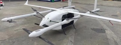 珠海、深圳间首条无人机低空快递物流航路近日启动试运行