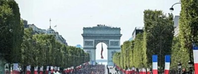 超10万法国人上街游行！