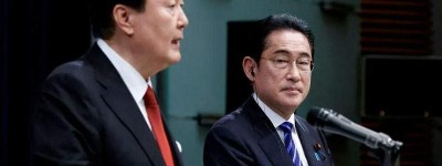 尹岸会讨论加强韩日经济和安全等多方面合作