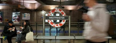 英国工会暂停伦敦地铁四天罢工行动
