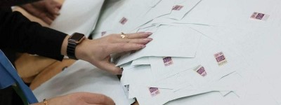 在选票上写“反对战争” 俄罗斯女子判监罚款